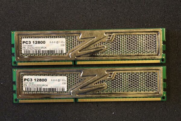 OCZ Gold Series 4 GB (2x2GB) OCZ3G1600LV6GK DDR3-1600 PC3-12800   #36927