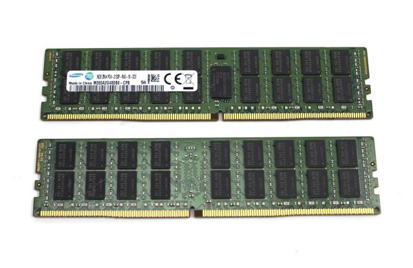 Samsung 32 GB (2x16GB) M393A2G40DB0-CPB DDR4-2133 PC4-17000R reg ECC #306265