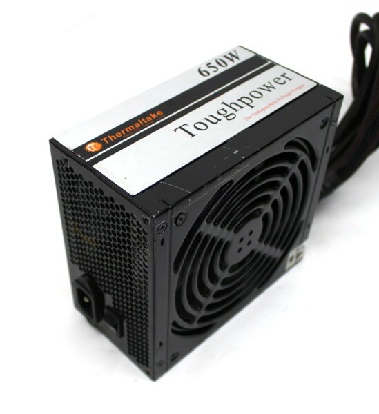 Thermaltake ToughPower 650W ATX Netzteil 650 Watt 80+   #308970