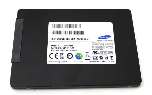 Samsung PM841 256 GB 2.5 Zoll SATA-III 6Gb/s MZ-7TD2560 SSD   #310946