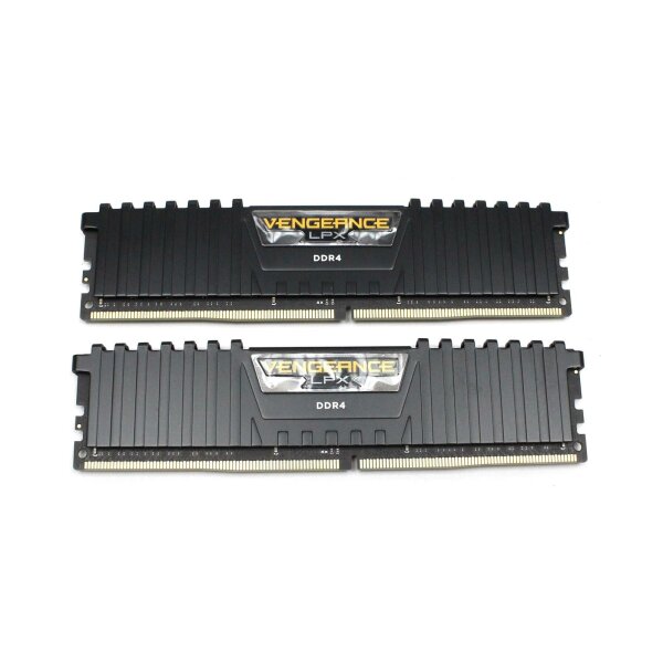 Corsair Vengeance LPX 64 GB (2x32GB) DDR4 PC4-28800U CMK64GX4M2D3600C18  #331459